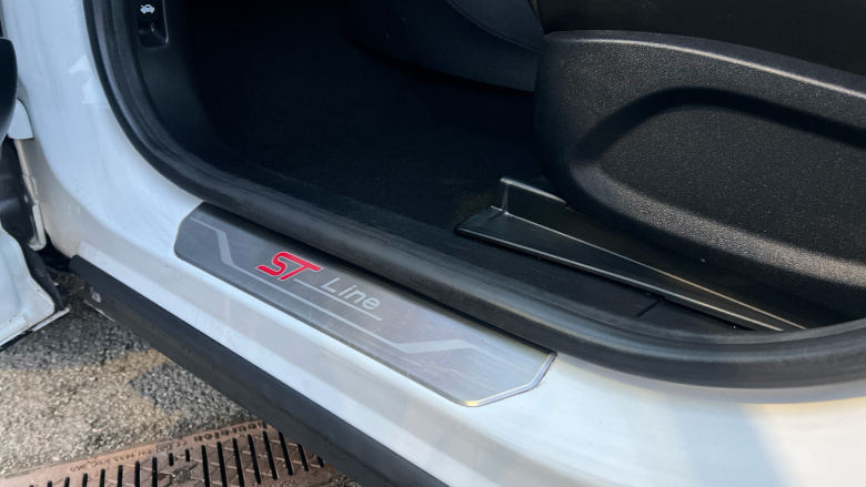 Ford Puma 1.0 EcoBoost ST-Line 5dr Petrol Hatchback